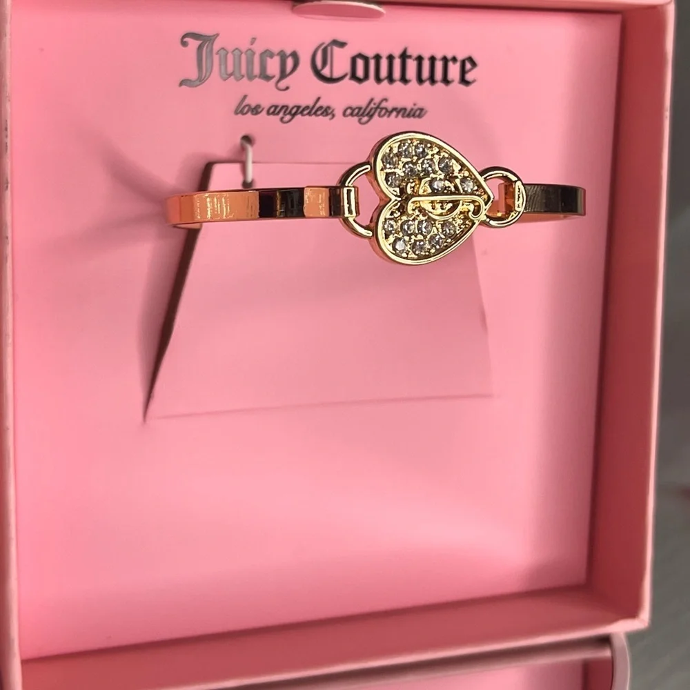 Juicy Couture Gold Heart Charm Bangle Bracelet Pink Gift Box NWT